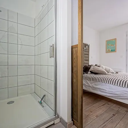 Villa Maison Familiale Avec Piscine Chauffee Et Terrasse A - Fr-1-835-20 La Flotte
