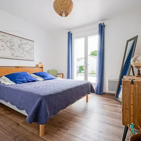 Maison Familiale Avec Piscine Chauffee Et Terrasse A - Fr-1-835-20 * La Flotte