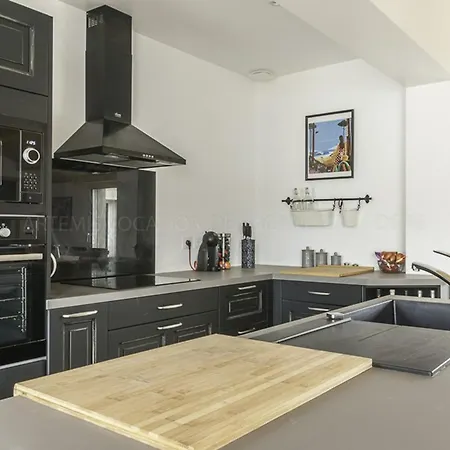 Maison Familiale Avec Piscine Chauffee Et Terrasse A - Fr-1-835-20 Villa *