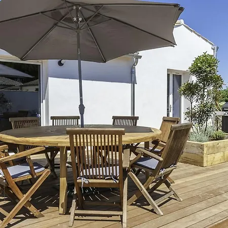 Villa Maison Familiale Avec Piscine Chauffee Et Terrasse A - Fr-1-835-20 *