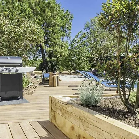 Maison Familiale Avec Piscine Chauffee Et Terrasse A - Fr-1-835-20 La Flotte
