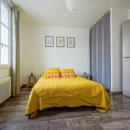 Maison Familiale Avec Piscine Chauffee Et Terrasse A - Fr-1-835-20